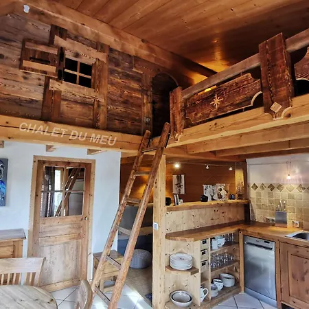 Chalet Petit Individuel De Caractere *